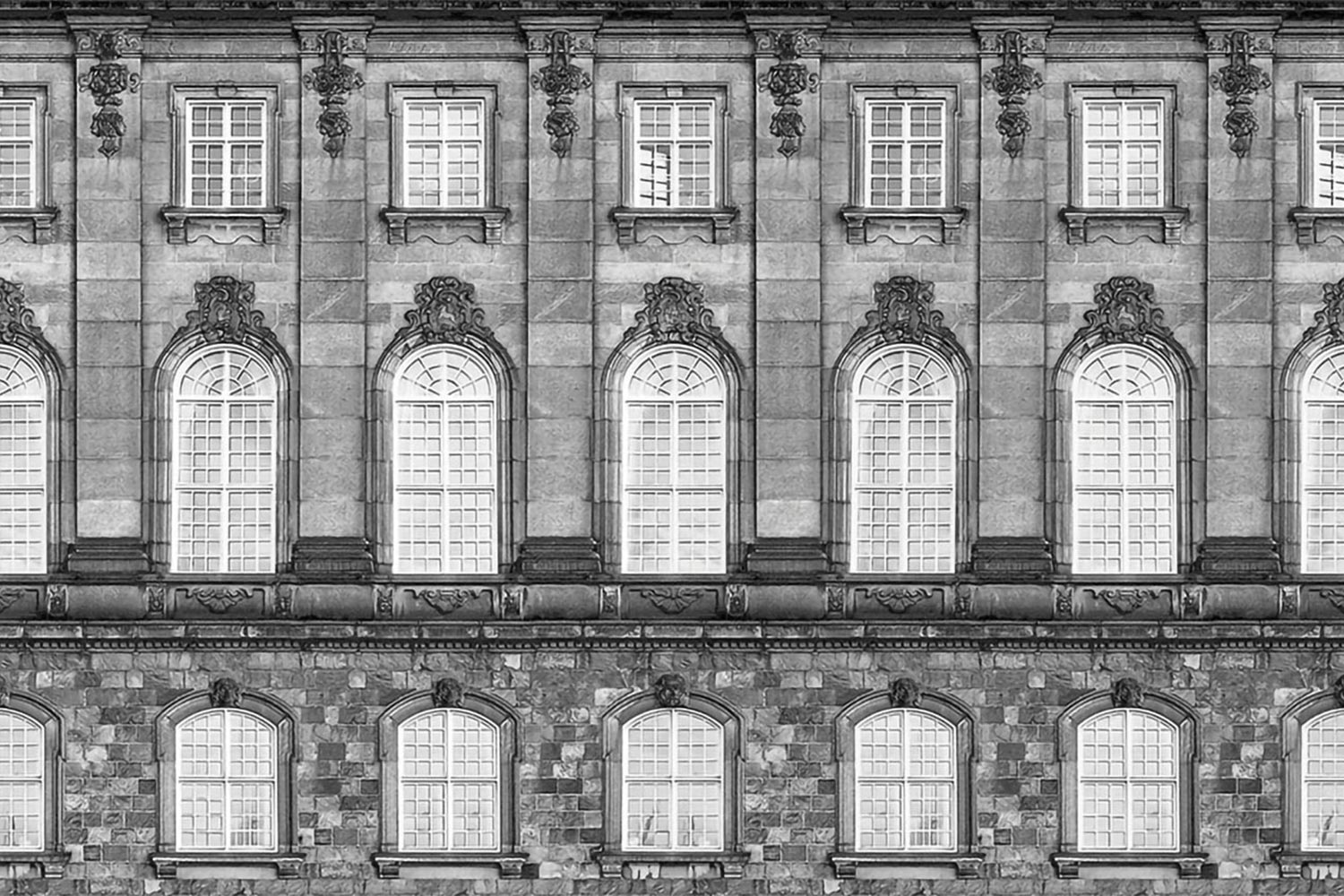 Frontage 13FG Wallpaper