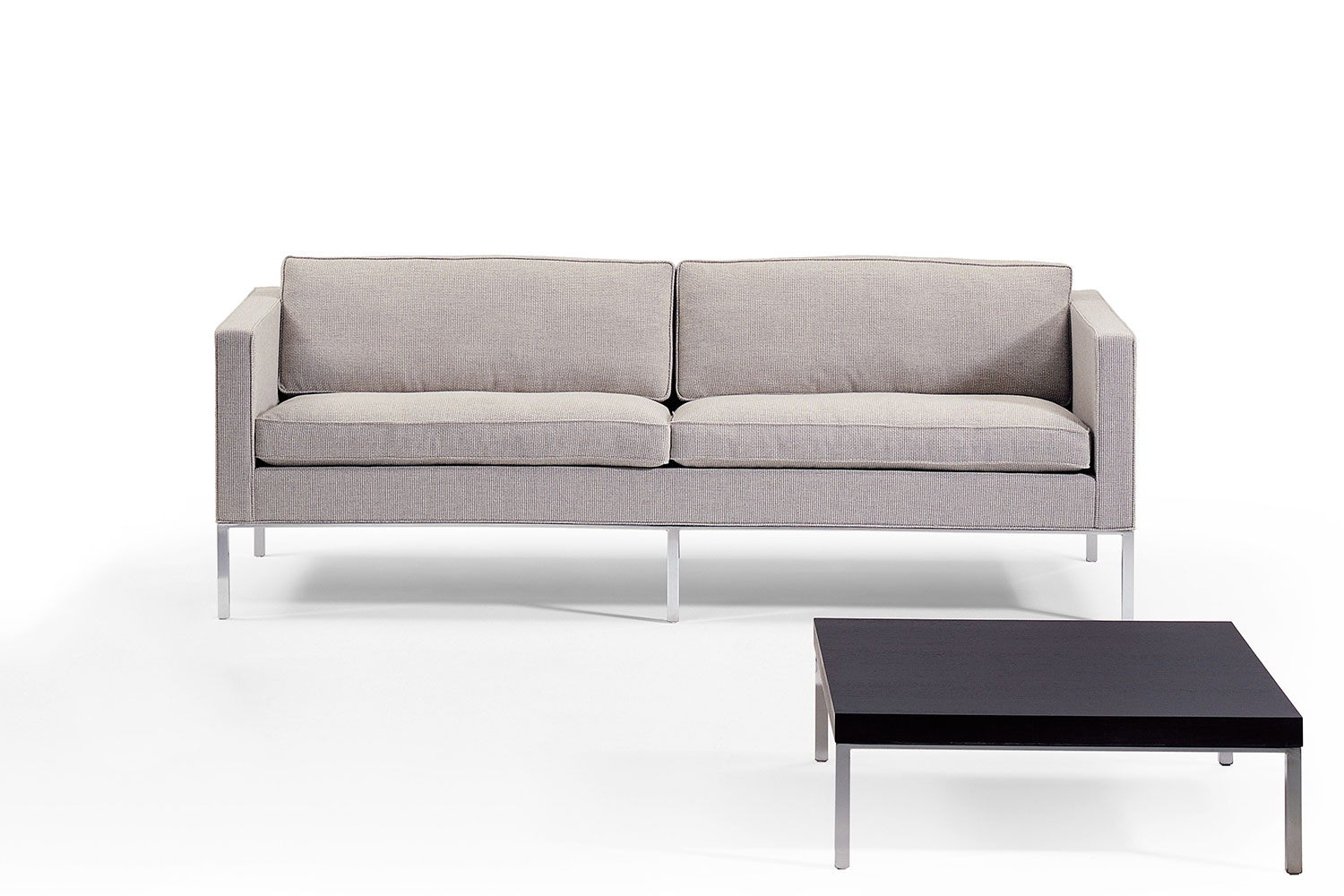 905 Sofa