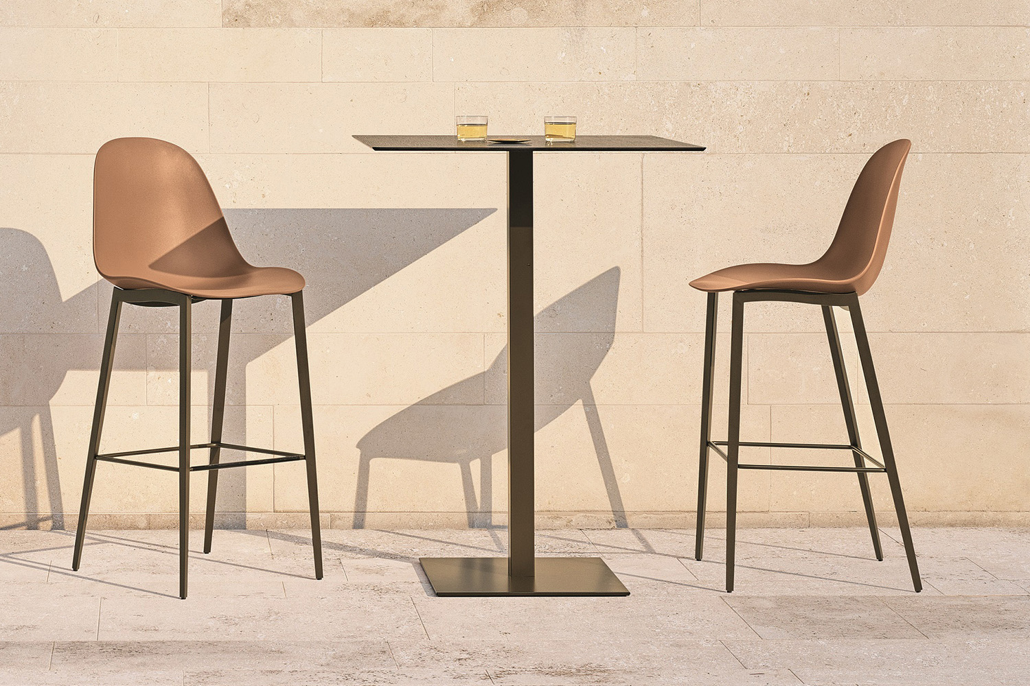 Alter Bar Table