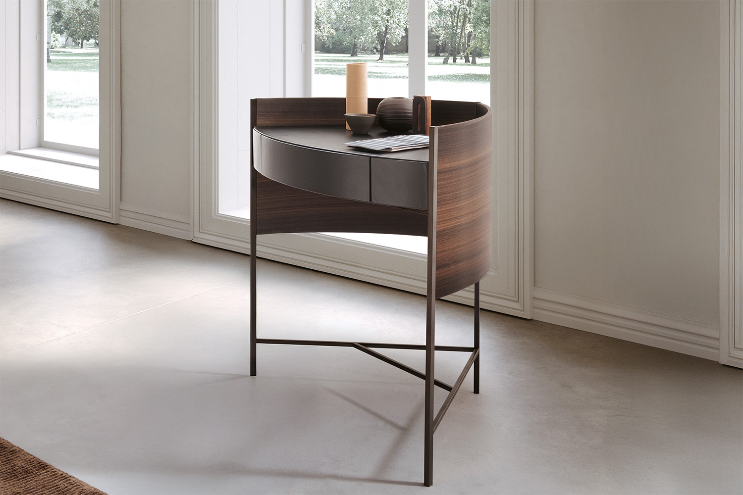 Bloom Desk