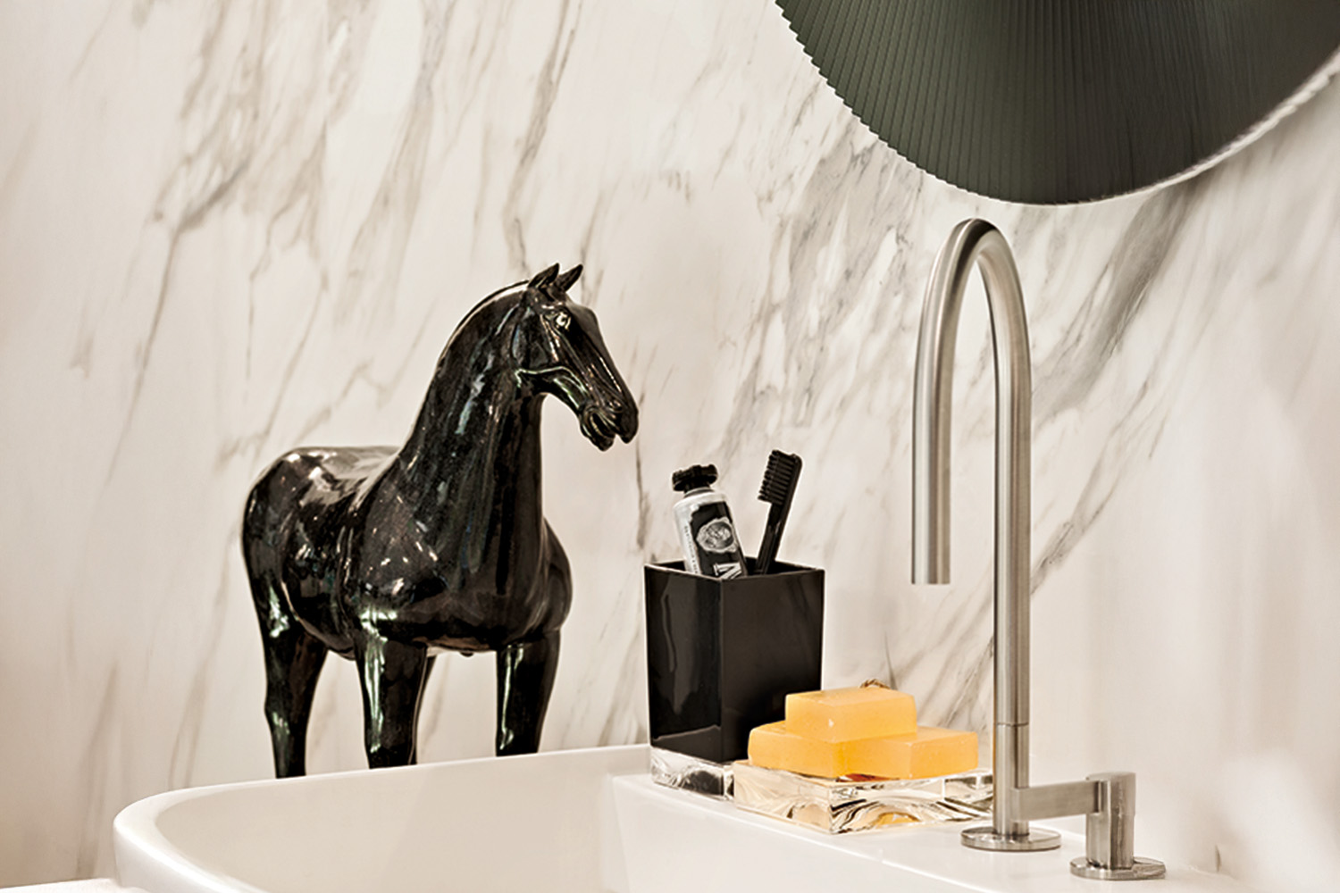 Boxy Toothbrush Holder