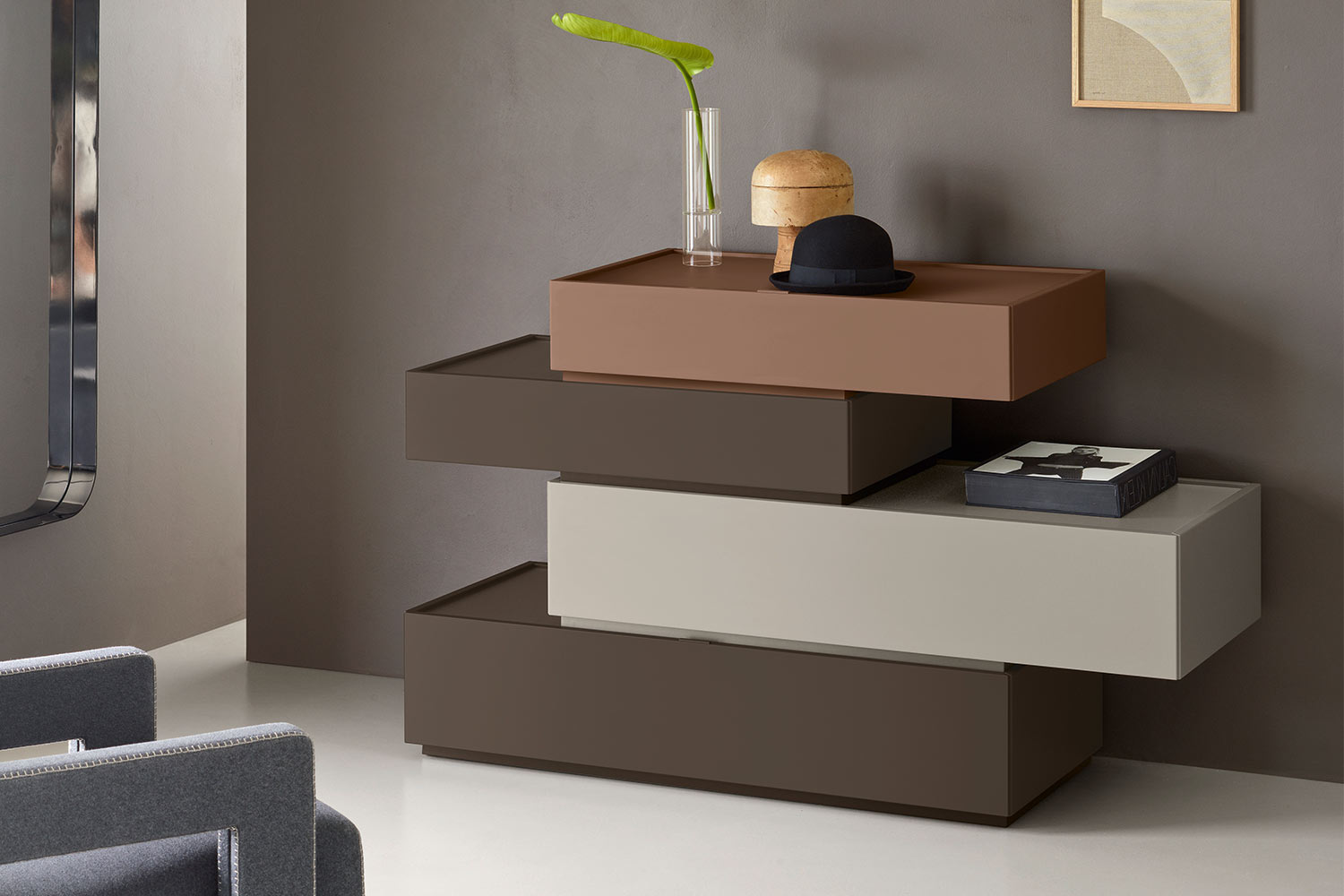 Laag houten dressoir met metalen onderstel Made in Italy - Berta