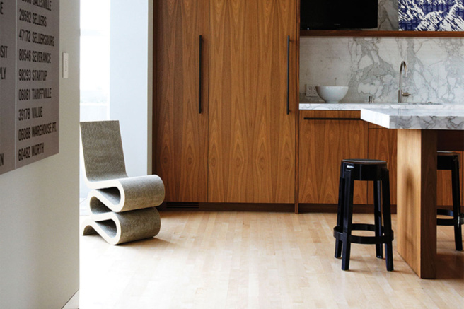 Charles Ghost Stool (Set of 2) by Kartell | room service 360°