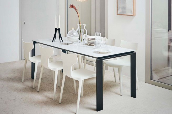 Four Ceramic Dining Table by Kartell | room service 360°