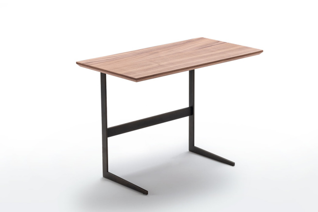 Nicoline Italia Plane End Table