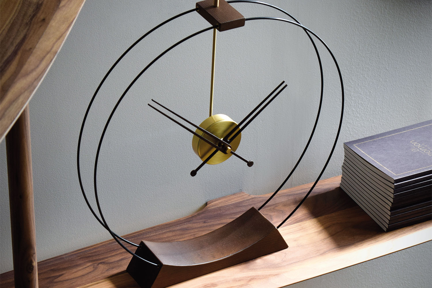 Aire Clock by Nomon | room service 360°