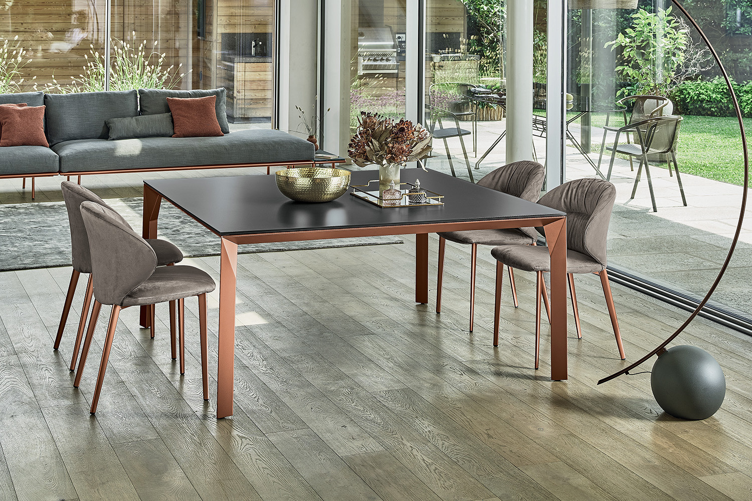 Mirage Dining Table by Bontempi Casa | room service 360°