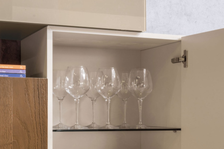 36e8 0474 Cupboard