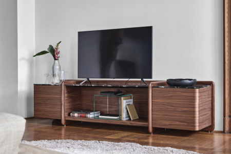 Akeru TV Stand