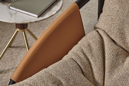 Amarantha Chair