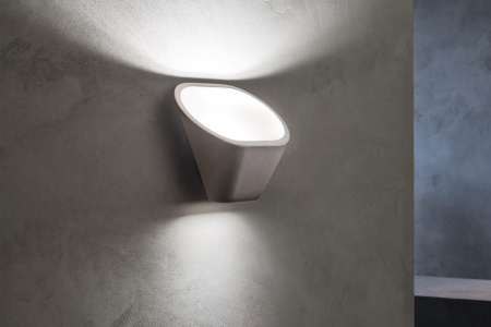 Aplomb Wall Sconce