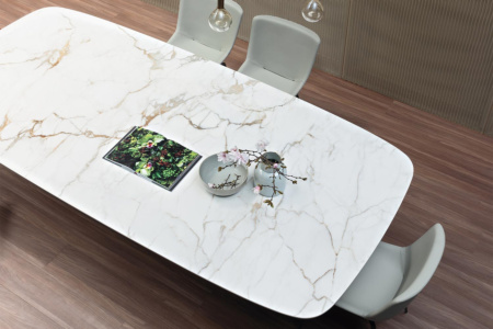 Art Oblong Dining Table