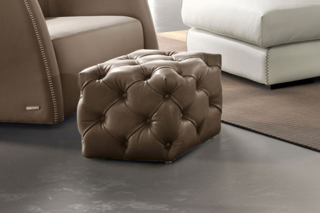 Aston Pouf