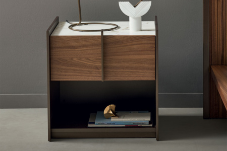 Aureo Nightstand