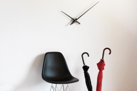 Axioma L Clock