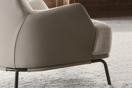 Bea Armchair