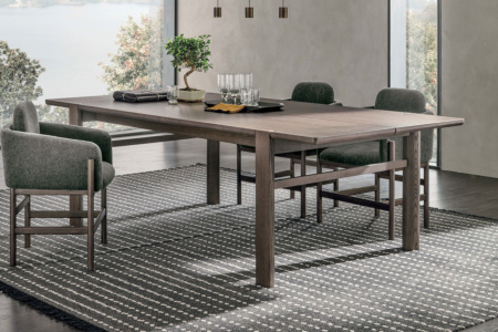 Bite Dining Table