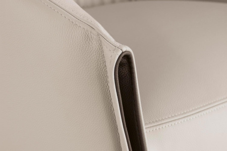 Bodo Armchair