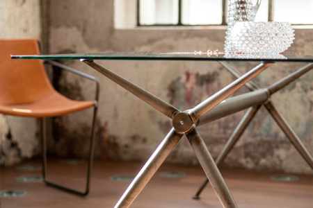 Brioso Glass Dining Table