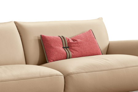 C0204 Pillow