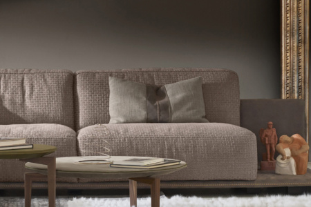 Royal C28 Pillow