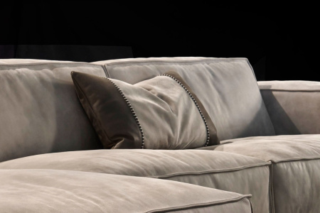 Royal C29 Pillow