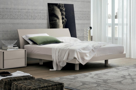 Clio Bed