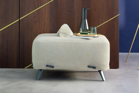 Cuff Pouf