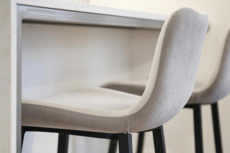 Dalia Bar Stool