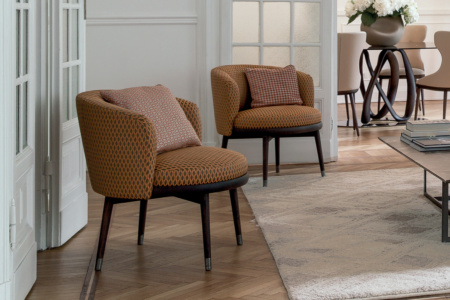Daphne Armchair
