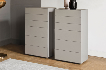 Domino Chest