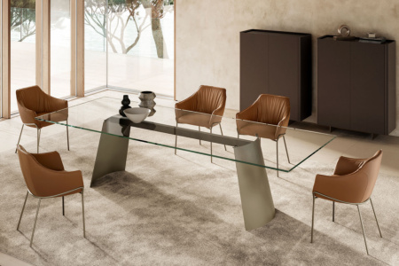 Dorian Dining Table
