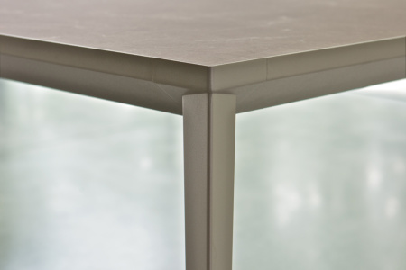Echo In Extension Dining Table