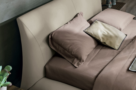 Eros Bed