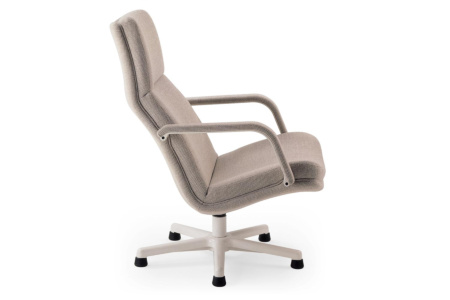 F154 - F156 Lounge Armchair