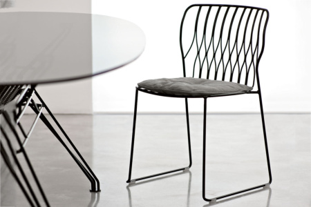 Freak Outdoor Dining Chair