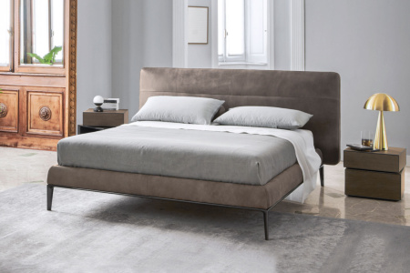 Gaston Floating Bed