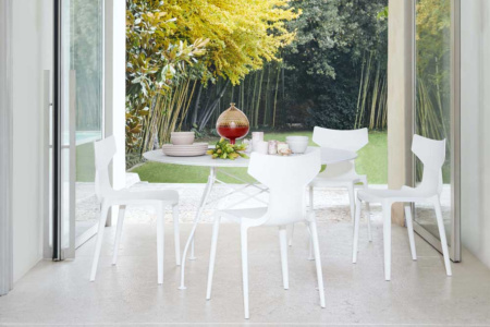 Glossy Outdoor Dining Table