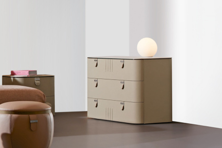 GMM Philly Dresser