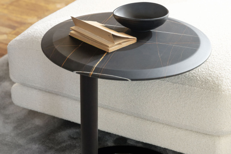 Jok End Table