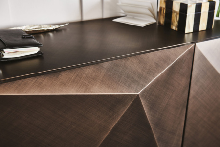 Kayak Sideboard