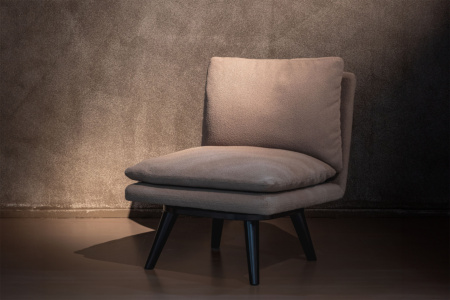 Komfy Lounge Chair