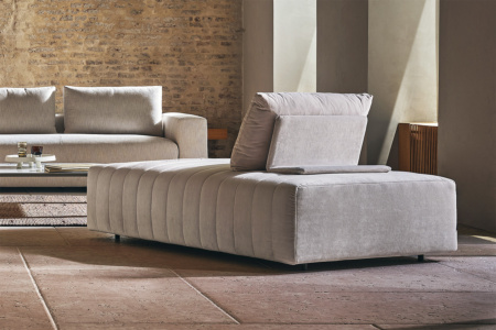 Kuba Armless Chaise Lounge