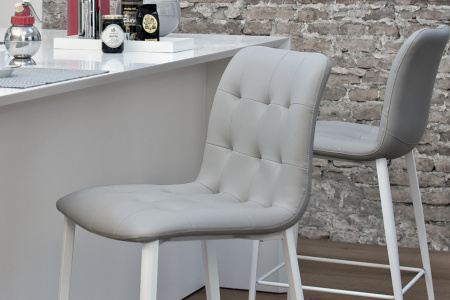 Kuga Bar Stool