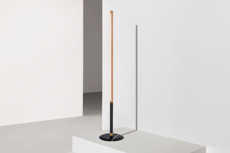 Linea Uno Floor Lamp