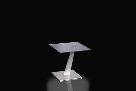 Lyps End Table