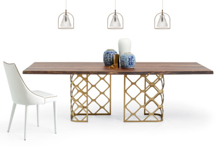 Majesty Dining Table