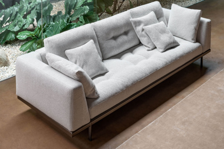 Maximilian Sofa