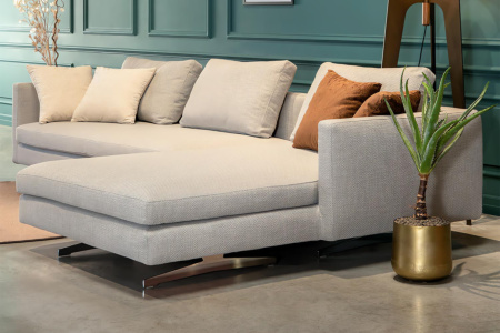 Metropolis Sectional Sofa with Chaise
