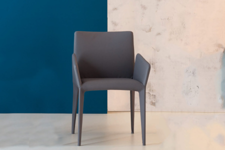 Miss Filly Armchair
